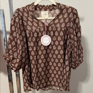 Umgee Brown Leaf Print Blouse NWT More sizes in other listings